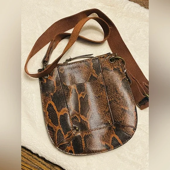 Time and Tru animal print women’s small Brown Crossbody Bag - Picture 3 of 14
